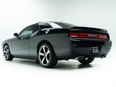 Used 2012 Dodge Challenger SRT8 w/ Premium Sound Group image 18