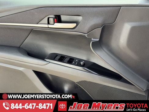 Used 2025 Toyota Camry LE image 26