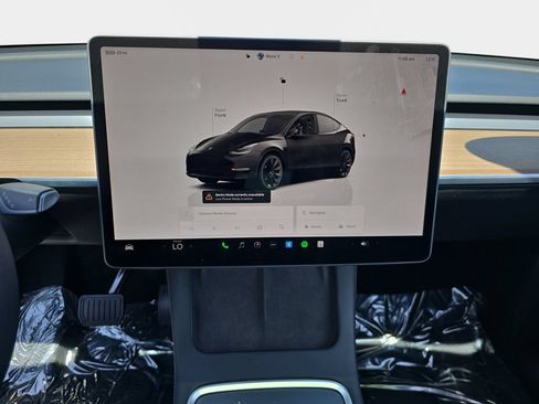 Used 2022 Tesla Model Y Long Range AWD/4WD image 23