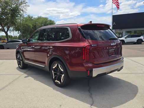 Used 2023 Kia Telluride S w/ S Sunroof Package image 6