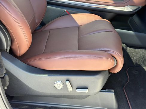 New 2026 Lincoln Navigator Reserve AWD/4WD image 13