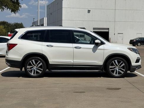 Used 2016 Honda Pilot Touring image 3