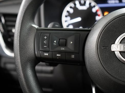 Used 2022 Nissan Rogue SV AWD/4WD image 20