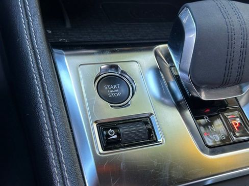 Used 2025 Jaguar F-PACE R-Dynamic S image 50