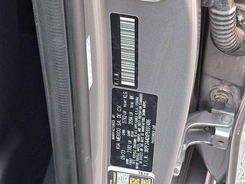 Used 2023 Kia Forte LXS FWD image 28