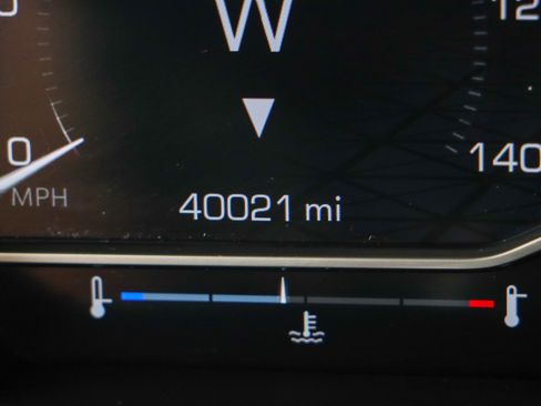 Used 2023 GMC Sierra 1500 AT4 w/ AT4 Premium Package image 18