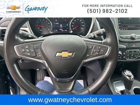 Used 2021 Chevrolet Equinox LT FWD image 16