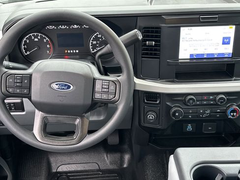 New 2026 Ford F250 XL w/ XL Chrome Package image 20