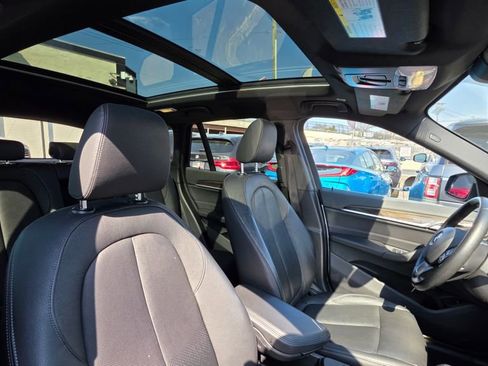 Used 2019 BMW X1 xDrive28i w/ Convenience Package AWD/4WD image 44