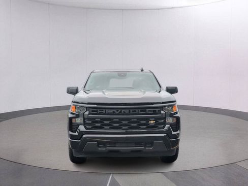 Used 2025 Chevrolet Silverado 1500 Custom w/ LPO, Dark Essentials Package AWD/4WD image 9