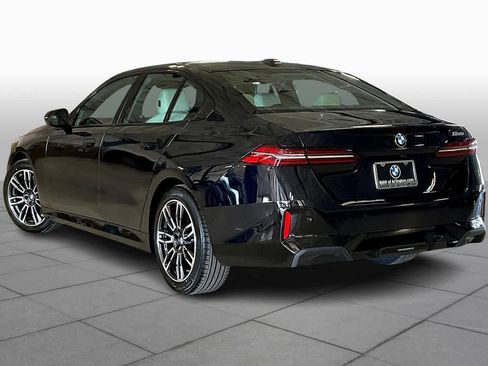 Certified 2025 BMW 530i 530i w/ M Sport Package image 12