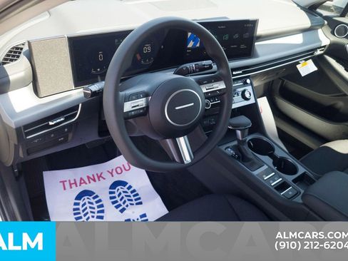 Used 2025 Hyundai Sonata SE image 12