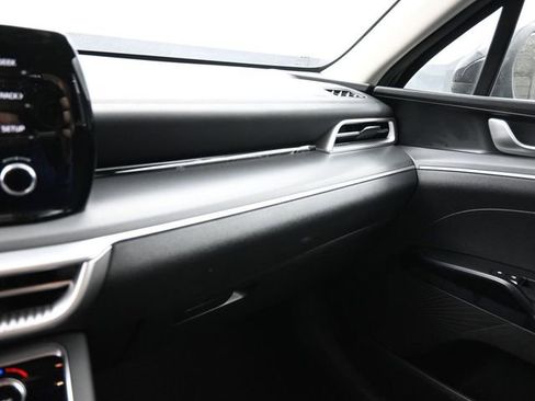 Used 2023 Kia K5 LXS image 28