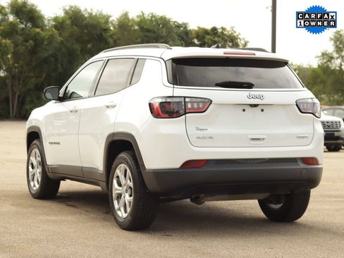 Used 2024 Jeep Compass Latitude AWD/4WD image 5