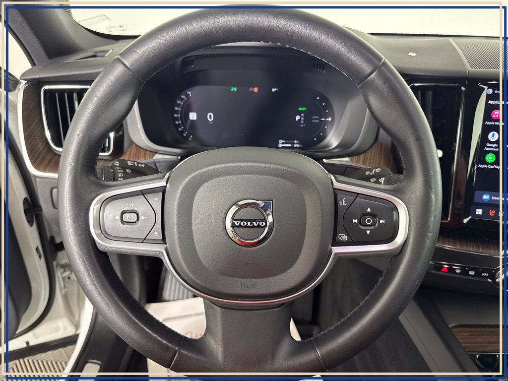 Used 2022 Volvo XC60 T8 Inscription Expression w/ Advanced Package AWD/4WD image 17