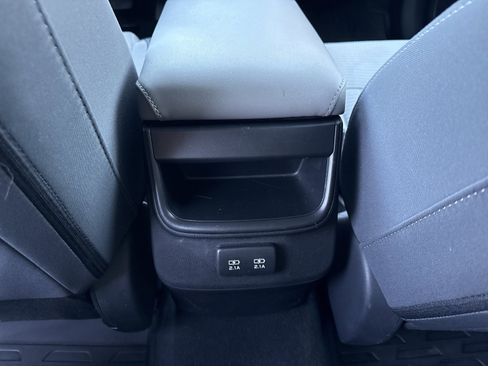 Used 2020 Subaru Outback Premium image 10