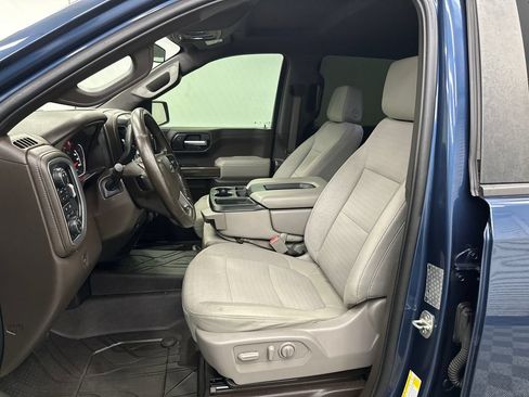 Used 2019 Chevrolet Silverado 1500 LT Trail Boss w/ Convenience Package AWD/4WD image 9