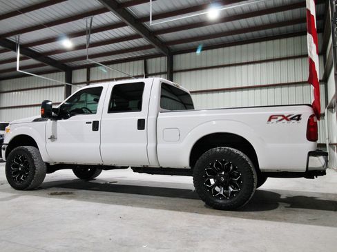 Used 2014 Ford F250 XLT w/ XLT Value Package image 7