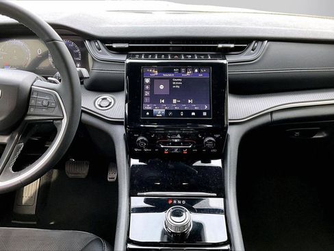 Certified 2023 Jeep Grand Cherokee Altitude AWD/4WD image 12