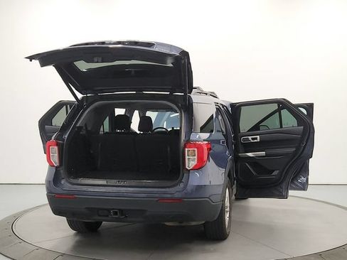 Used 2021 Ford Explorer XLT w/ Class III Trailer Tow Package AWD/4WD image 14