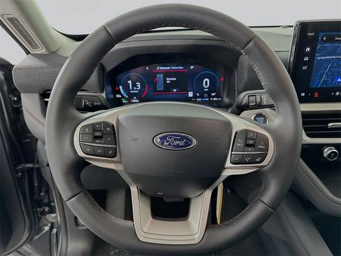 New 2026 Ford Explorer Active w/ Active Comfort Package image 12