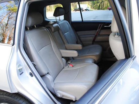 Used 2013 Toyota Highlander Limited image 13