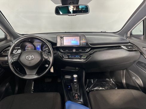 Used 2018 Toyota C-HR XLE image 13