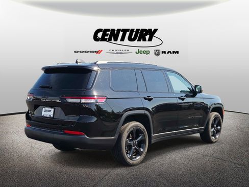 Used 2024 Jeep Grand Cherokee L Altitude AWD/4WD image 4