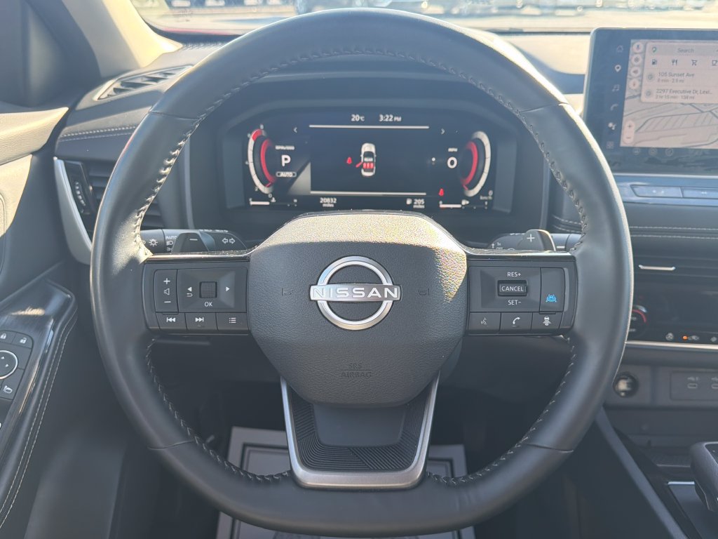 Used 2025 Nissan Rogue SL AWD/4WD image 19