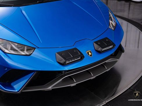 Used 2024 Lamborghini Huracan Sterrato image 6