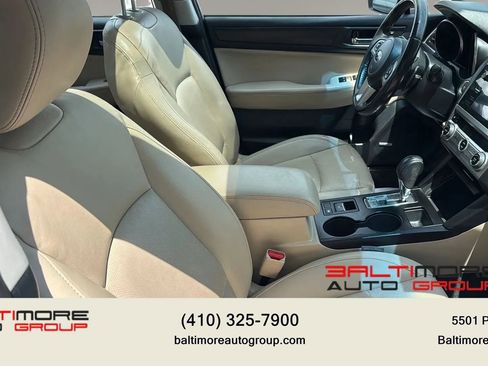 Used 2017 Subaru Legacy 3.6R Limited AWD/4WD image 18