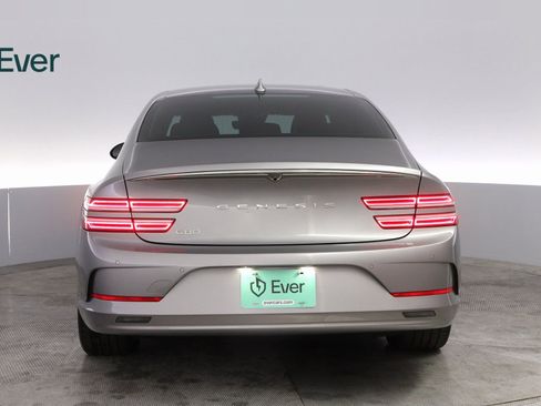 Used 2024 Genesis G80 image 13