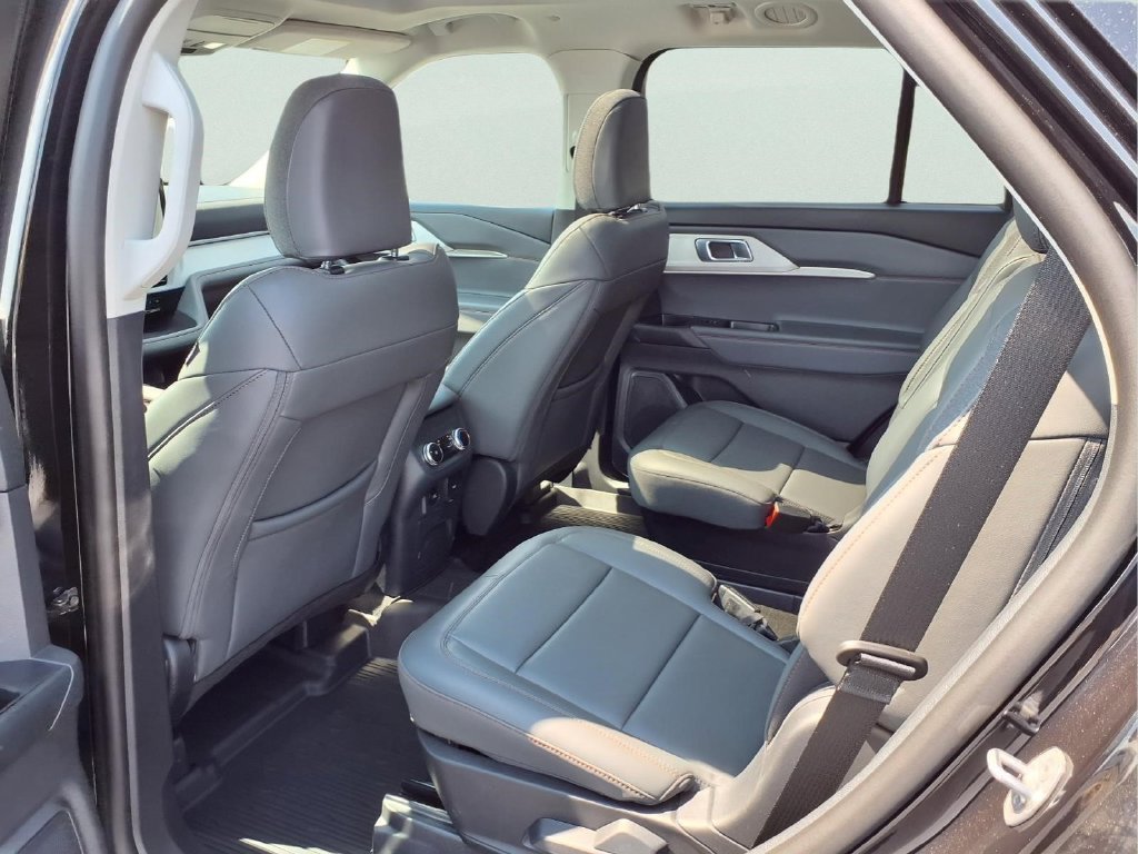 New 2026 Ford Explorer Active w/ Active Comfort Package AWD/4WD image 20