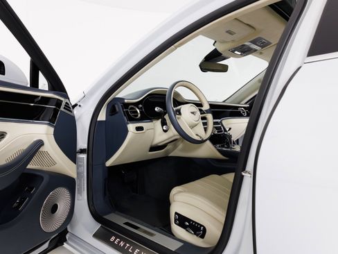 Used 2020 Bentley Flying Spur W12 AWD/4WD image 14