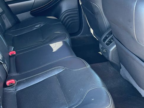 Used 2015 Ford Taurus Limited FWD image 24