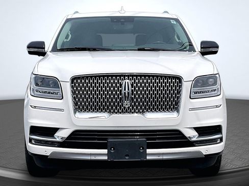 Used 2020 Lincoln Navigator Reserve RWD image 3
