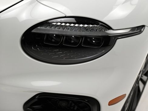 Used 2025 Bentley Continental GT Speed image 33