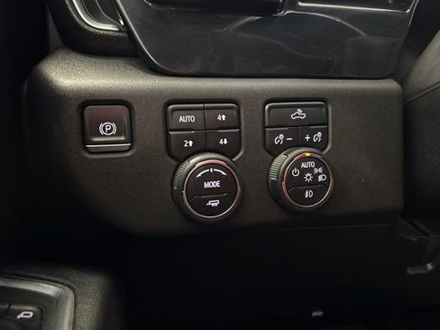 Used 2023 Chevrolet Silverado 1500 LT Trail Boss w/ Protection Package AWD/4WD image 29