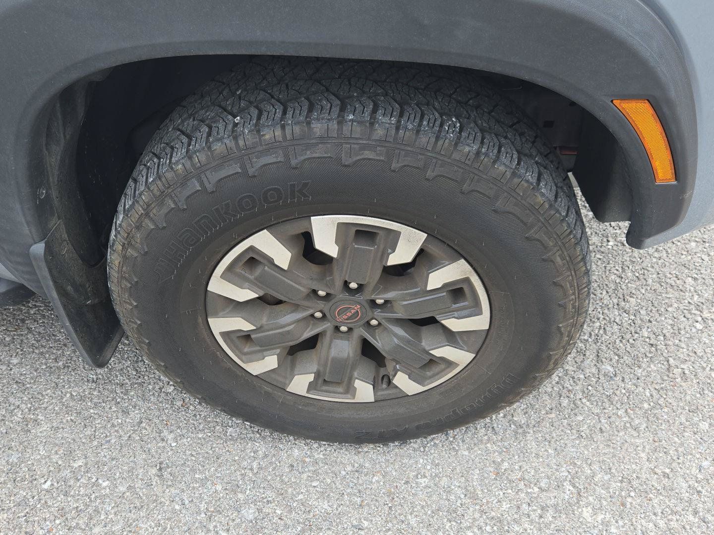 Used 2022 Nissan Frontier PRO-4X w/ Off-Road Protection Package AWD/4WD image 9
