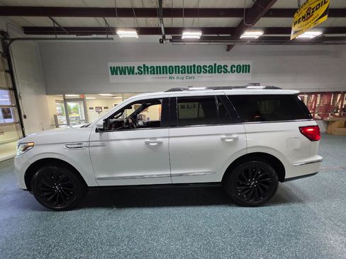 Used 2021 Lincoln Navigator Reserve AWD/4WD image 11