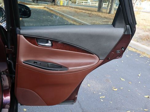 Used 2015 INFINITI QX50 Journey w/ Premium Package image 25