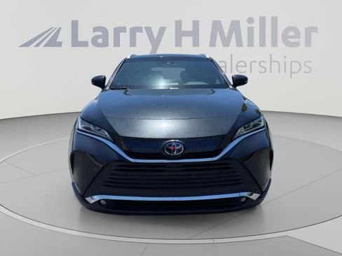 Certified 2024 Toyota Venza Limited AWD/4WD image 9