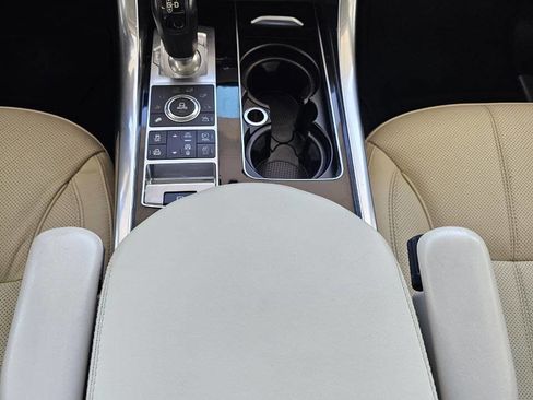 Used 2016 Land Rover Range Rover Sport Supercharged AWD/4WD image 31