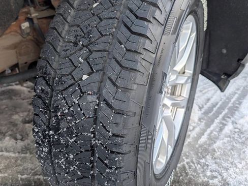 Used 2021 Chevrolet Silverado 1500 RST w/ Bed Protection Package image 11