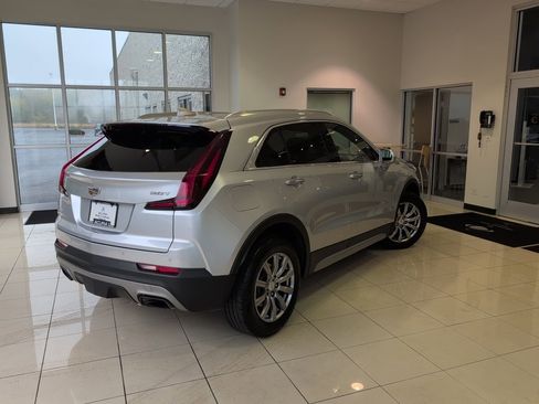 Used 2019 Cadillac XT4 Premium Luxury w/ Technology Package image 5