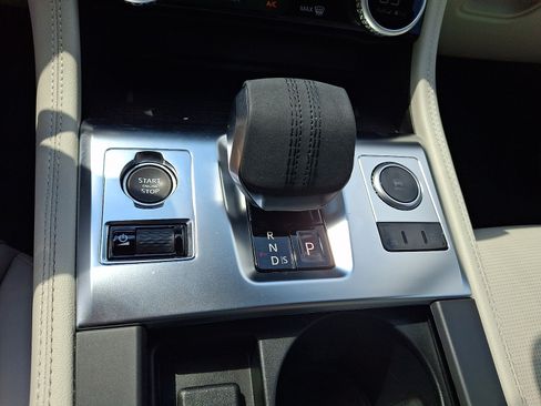 Used 2026 Jaguar F-PACE R-Dynamic S AWD/4WD image 27