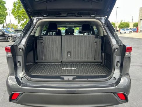 Certified 2020 Toyota Highlander XLE image 19