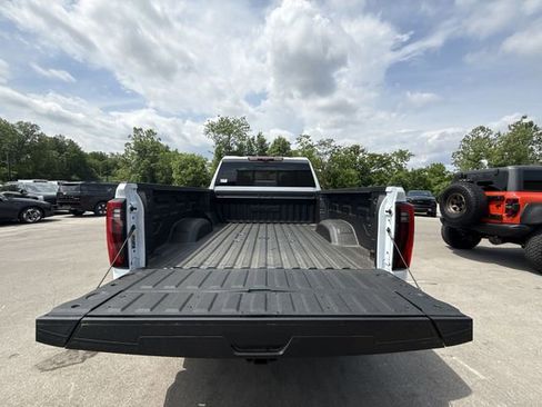 New 2026 GMC Sierra 3500 Denali Ultimate AWD/4WD image 23