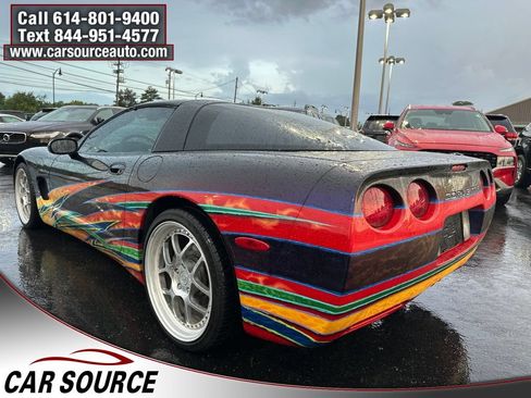 Used 1997 Chevrolet Corvette Coupe w/ Memory Pkg RWD image 6