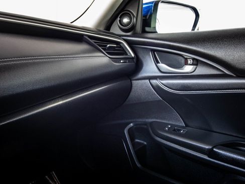 Used 2019 Honda Insight Touring image 46